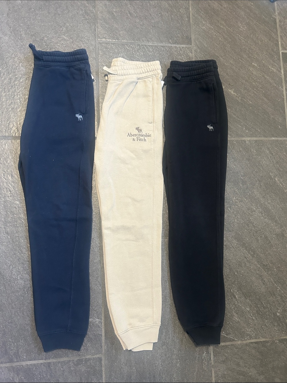 Abercrombie & Fitch Kids Joggers in Navy, Cream & Black